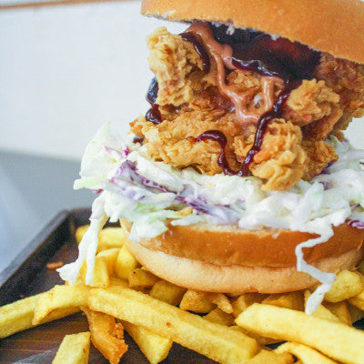 CRISPY CHICKEN BURGER